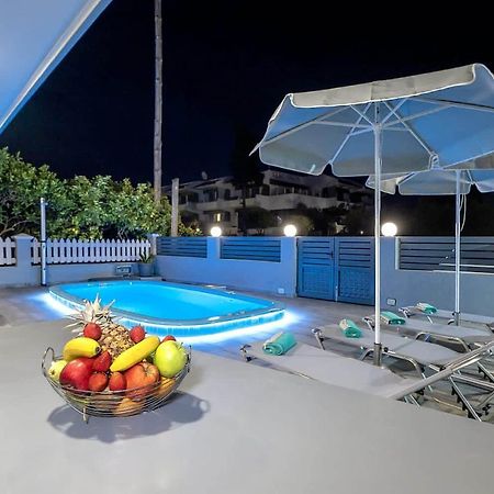 Villa Marina เอียลิซอส ภายนอก รูปภาพ